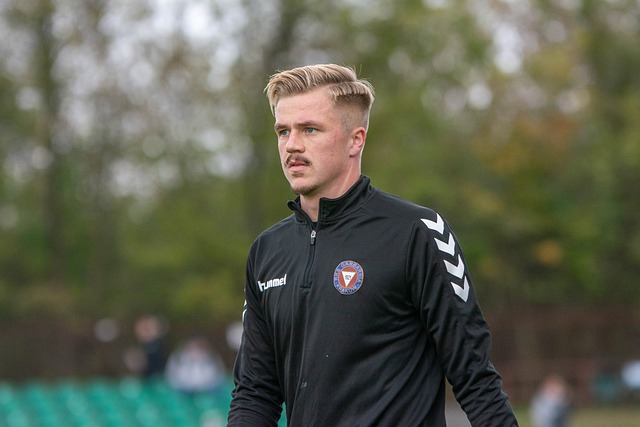 晚旗报：埃及就萨拉赫、马尔穆什参加非洲杯时间与红军曼城谈判