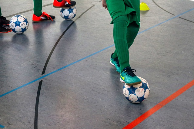 雷霆球员亚历山大砍37分，米切尔贡献20分，以赛亚-乔也有出色表现，带领球队打出强势进攻，以39-18击败开拓者。